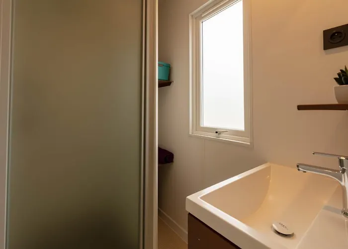 Дом отдыха Le Palmier, Mobil-home Sans Vis-a-vis Idealement Situe Entre Et Vignes *