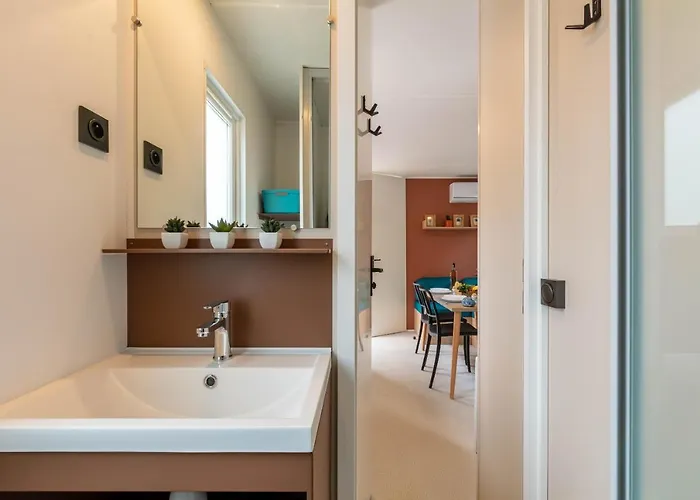 Дом отдыха Le Palmier, Mobil-home Sans Vis-a-vis Idealement Situe Entre Et Vignes