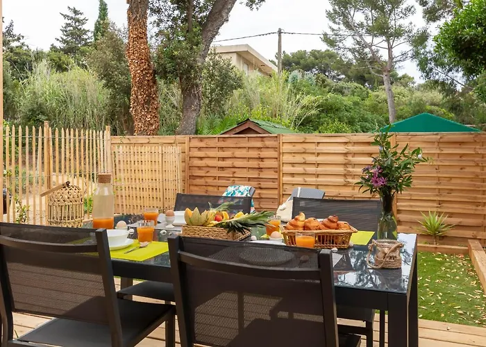 Le Palmier, Mobil-home Sans Vis-a-vis Idealement Situe Entre Et Vignes Йер