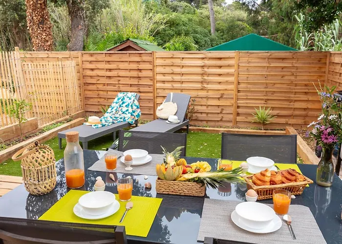 Le Palmier, Mobil-home Sans Vis-a-vis Idealement Situe Entre Et Vignes * Йер